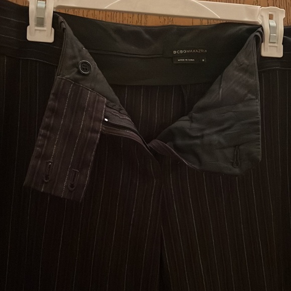 BCBG size 8 low rise flare pinstripe pants women’s - Picture 2 of 4